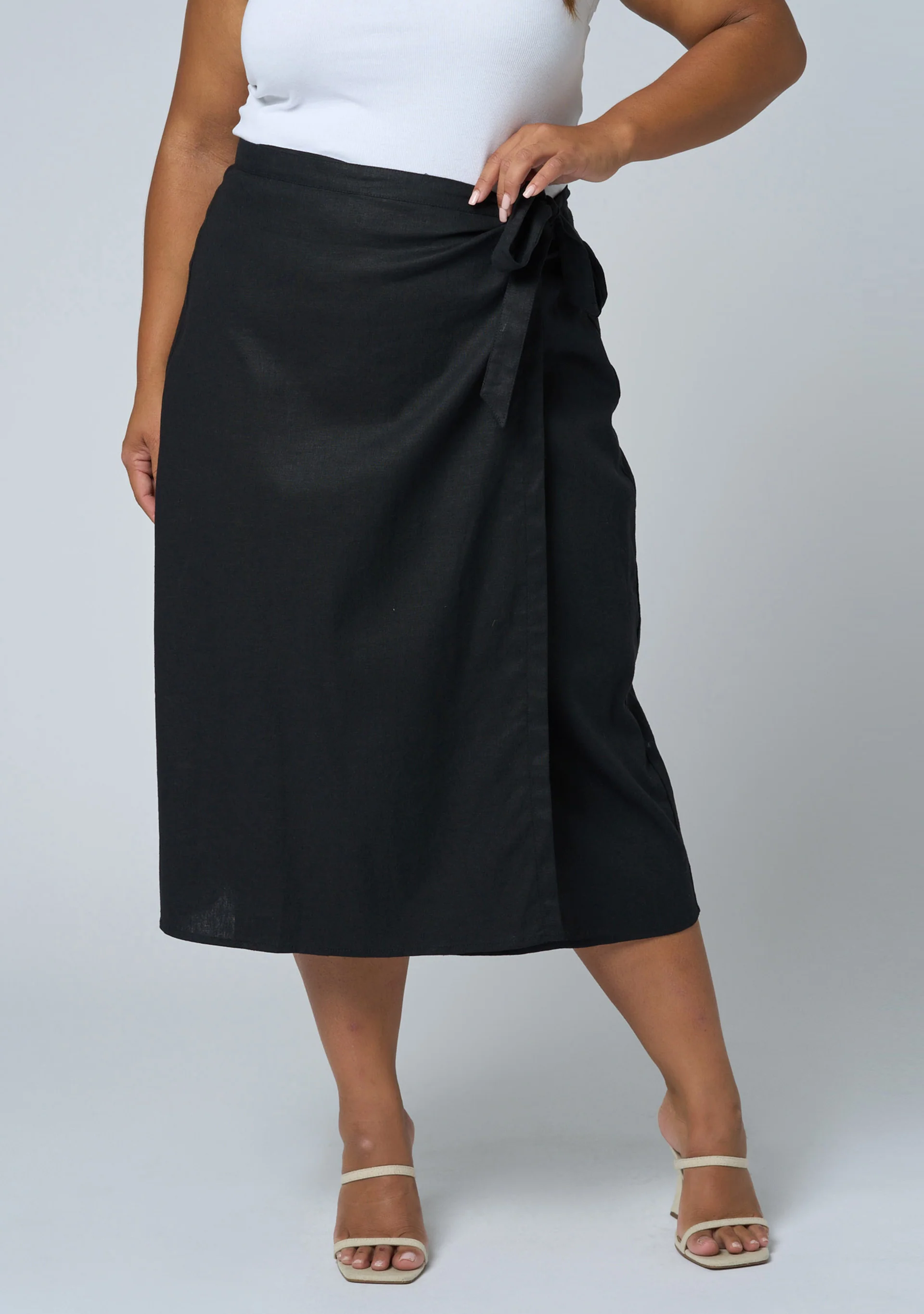 Gina Linen Wrap Skirt - Image 3