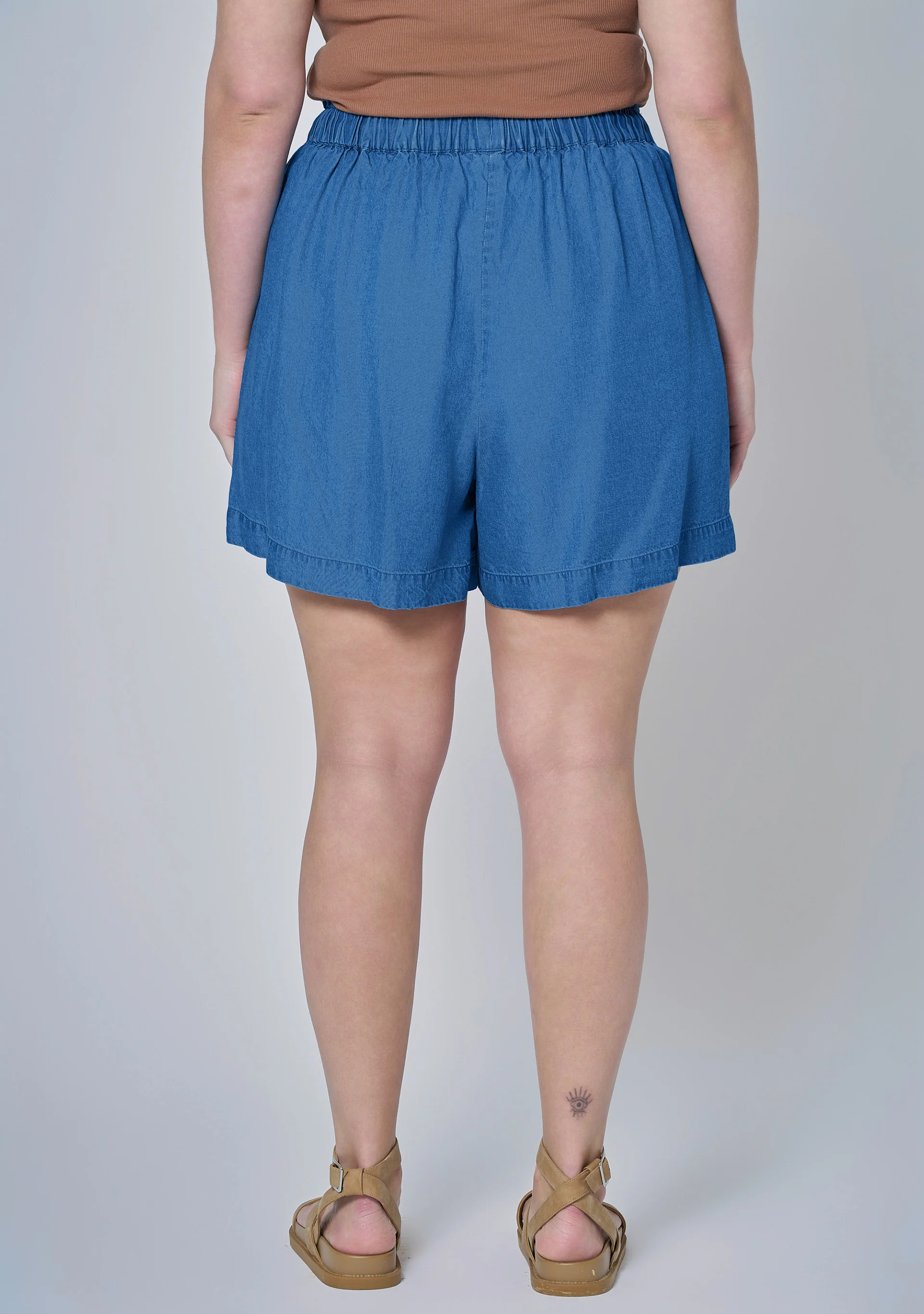 Jadie Chambray Shorts - Image 6