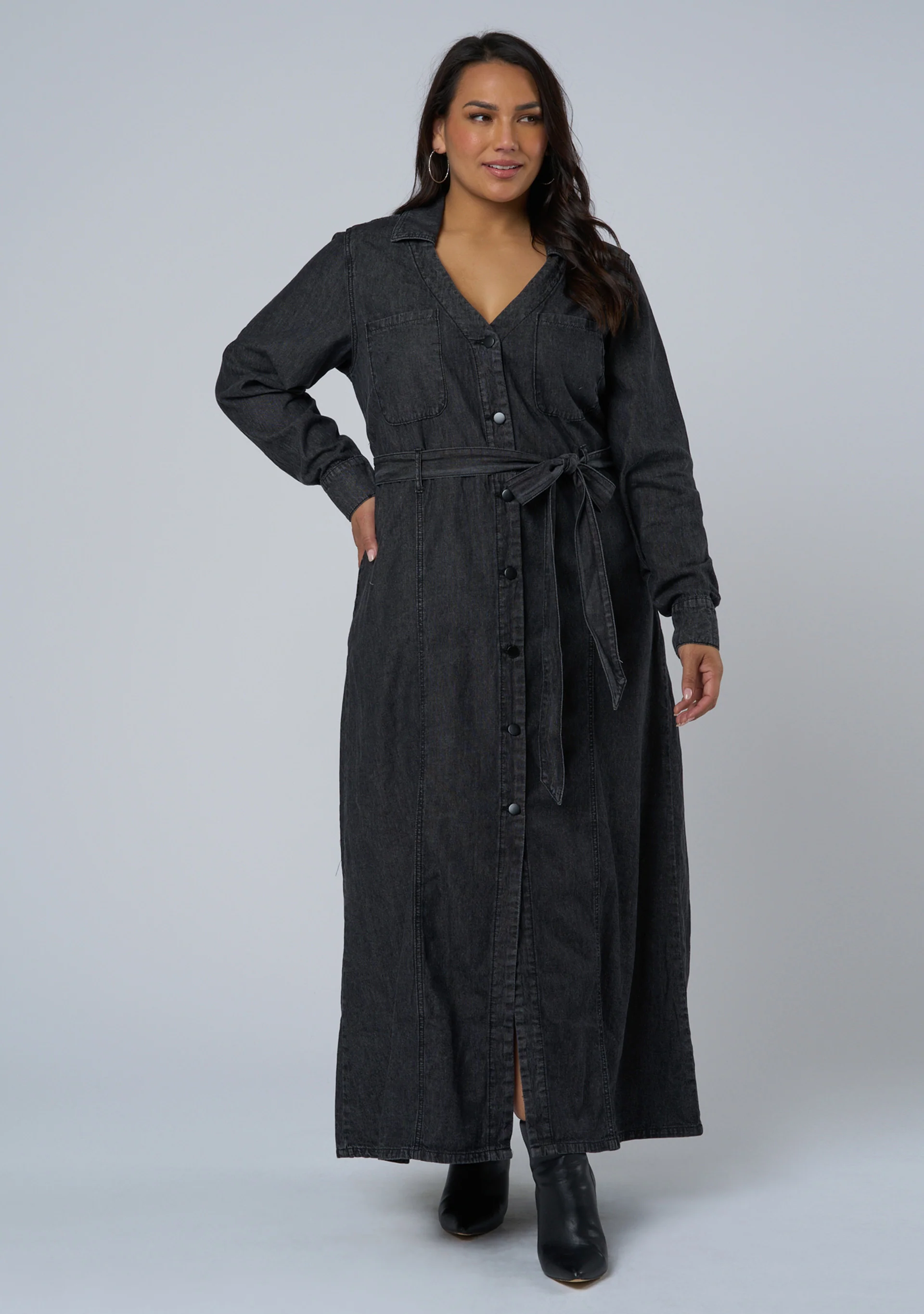 Leah Maxi Chambray Dress - Image 3