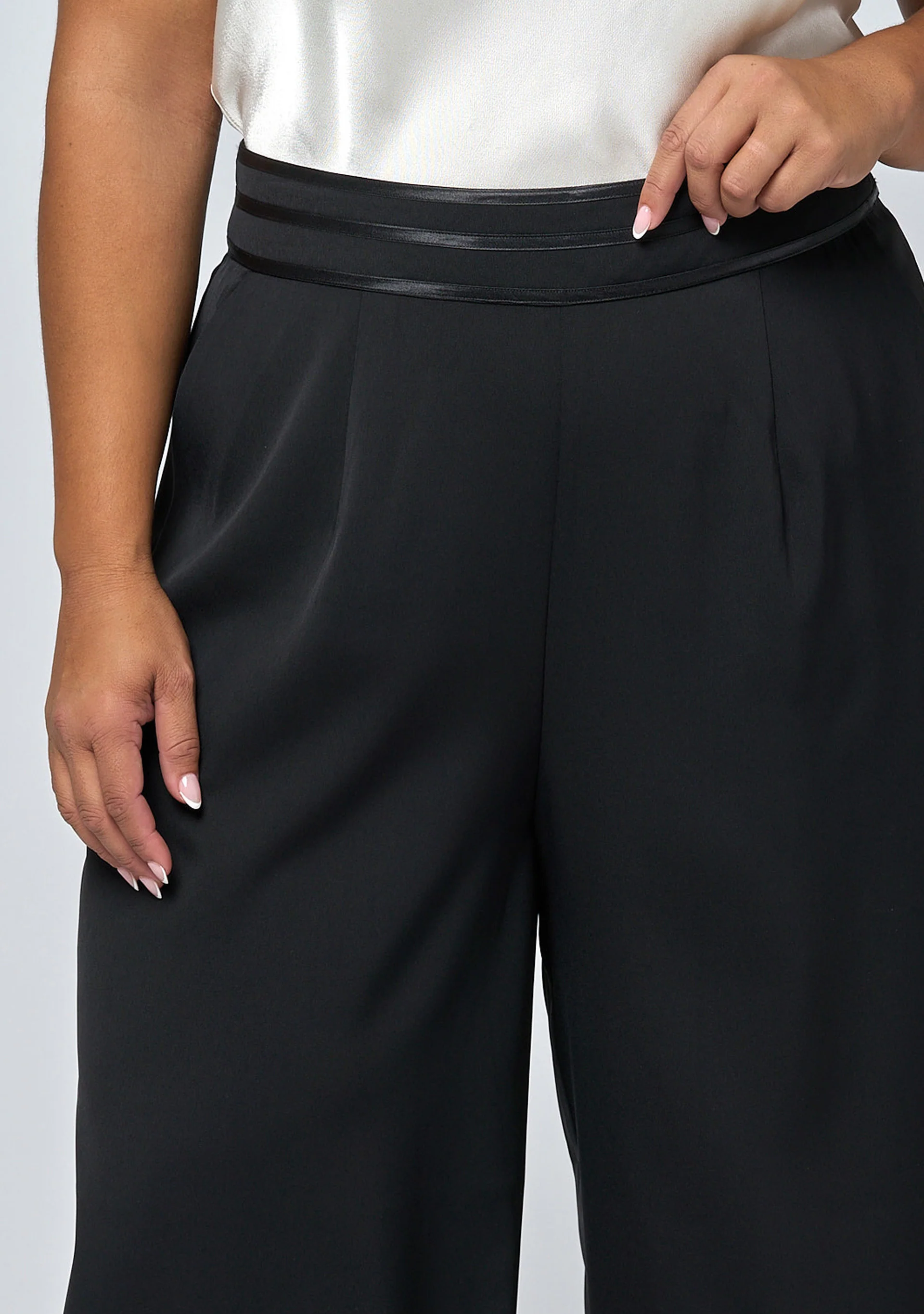 Louise Pant - Image 6