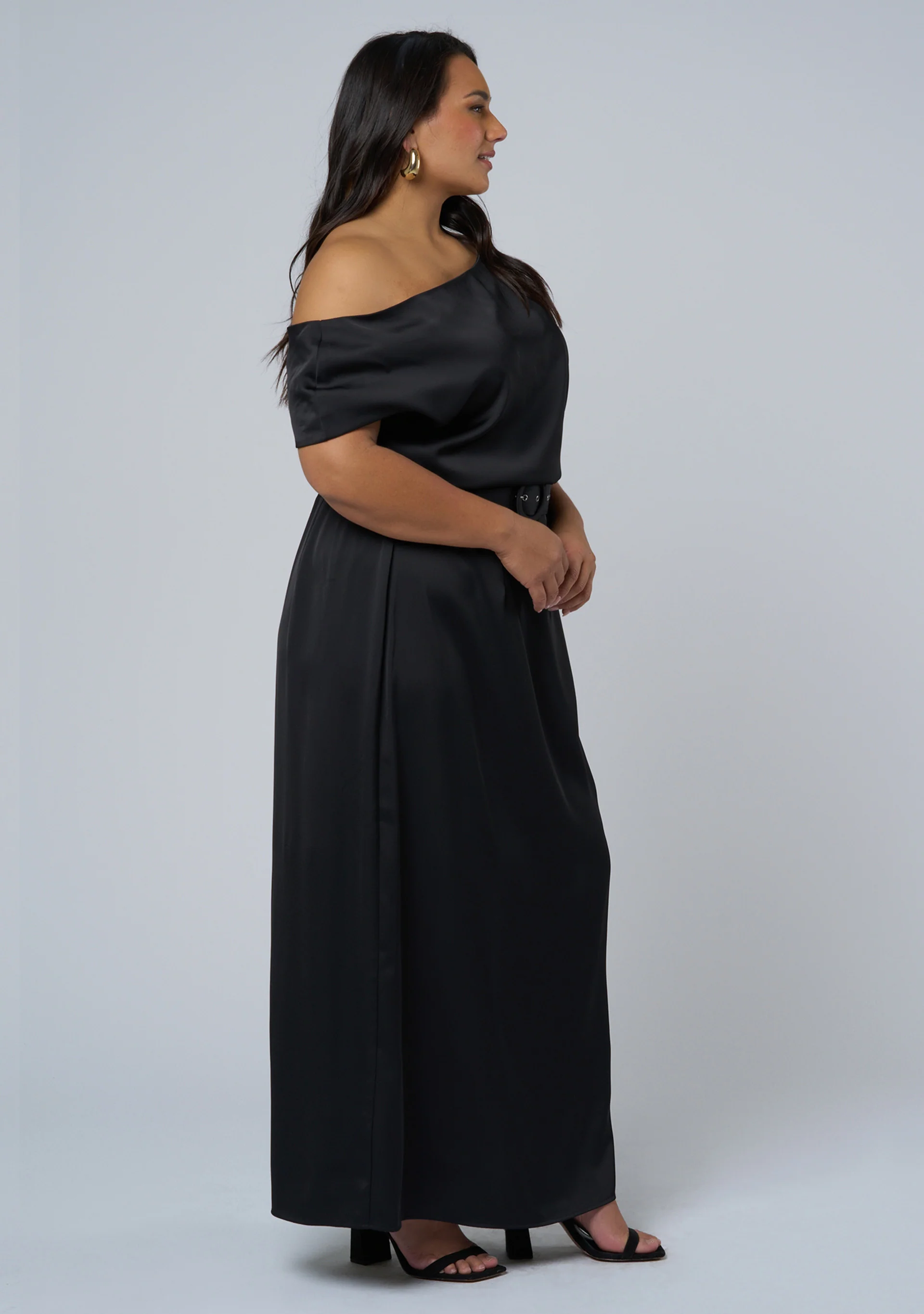 Magnetic Satin Maxi Dress - Image 4