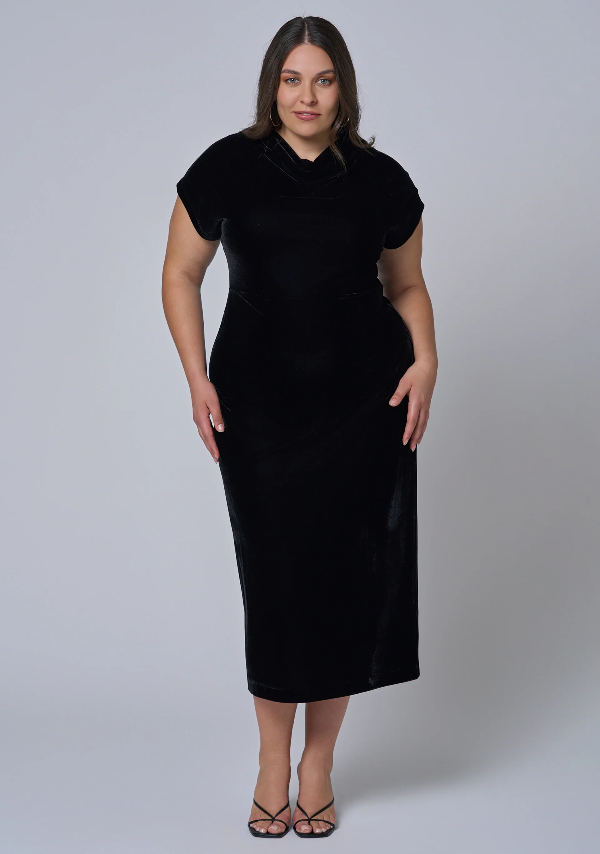 Mayday Velvet Midi Dress - Image 3
