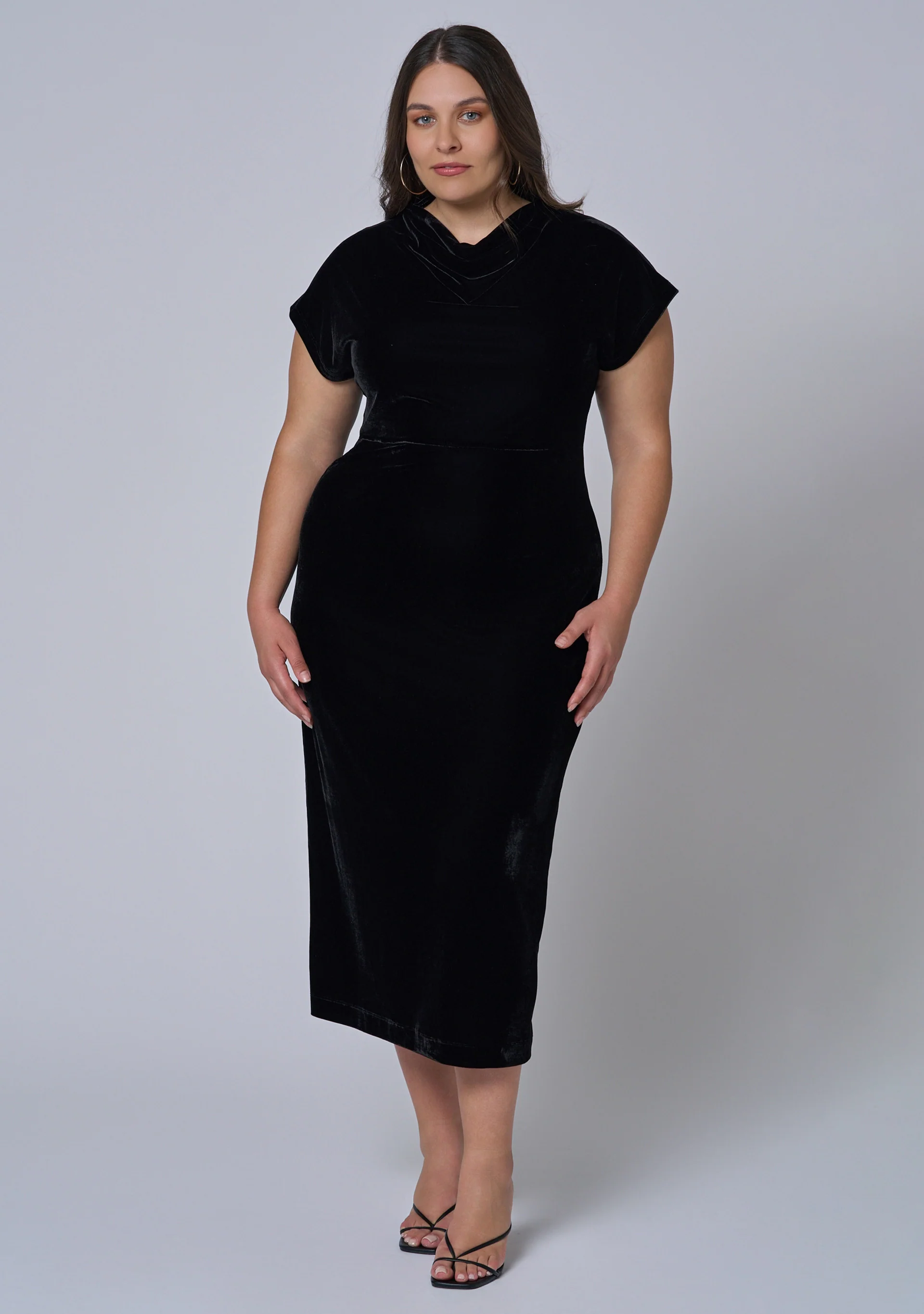 Mayday Velvet Midi Dress - Image 4