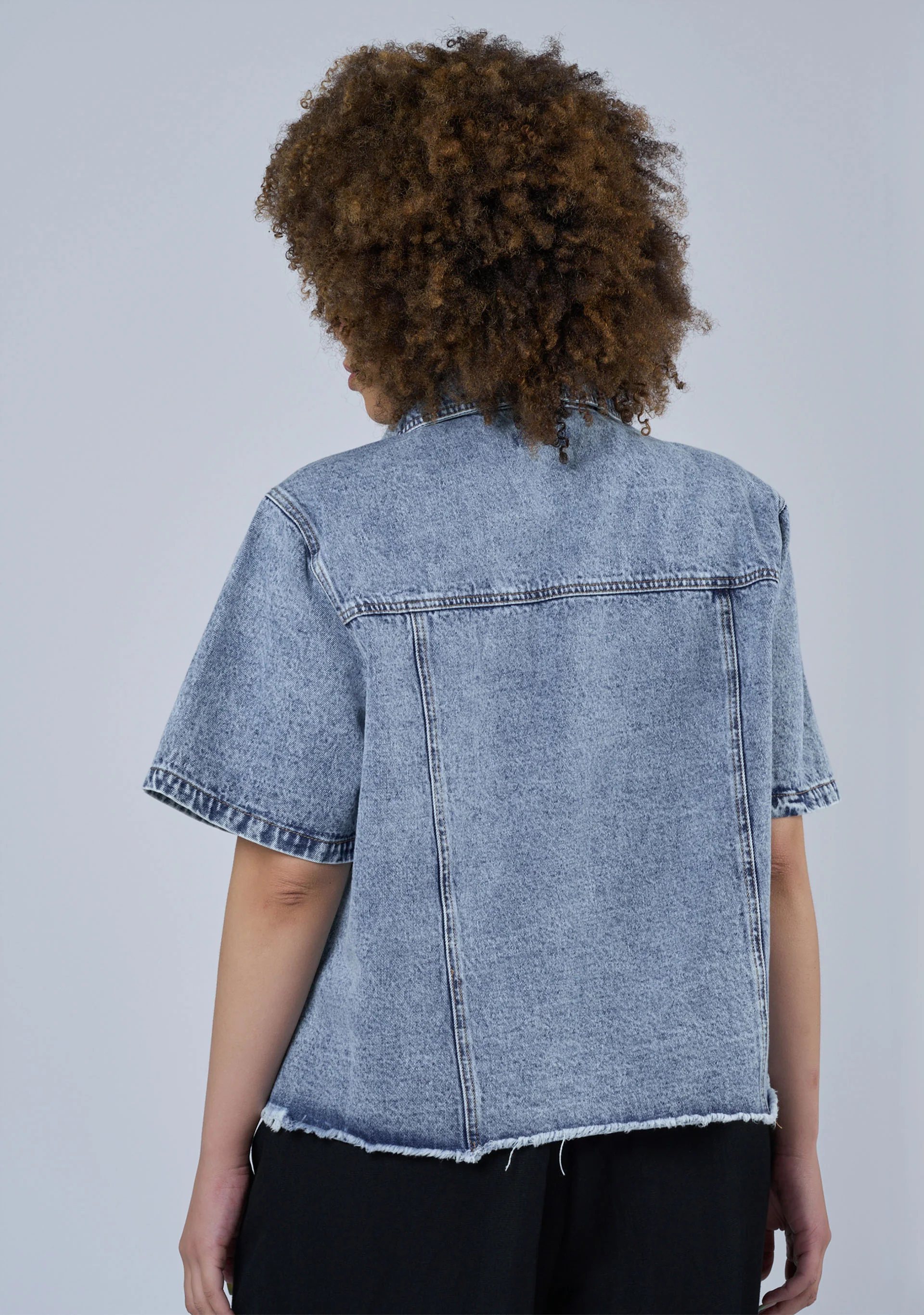 Melissa Cropped Denim Shacket - Image 5