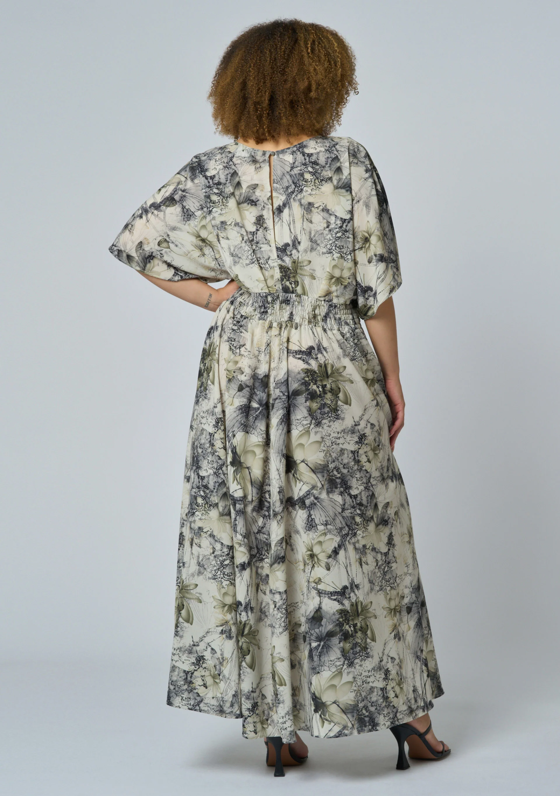 Richter Scale Maxi Dress - Image 5