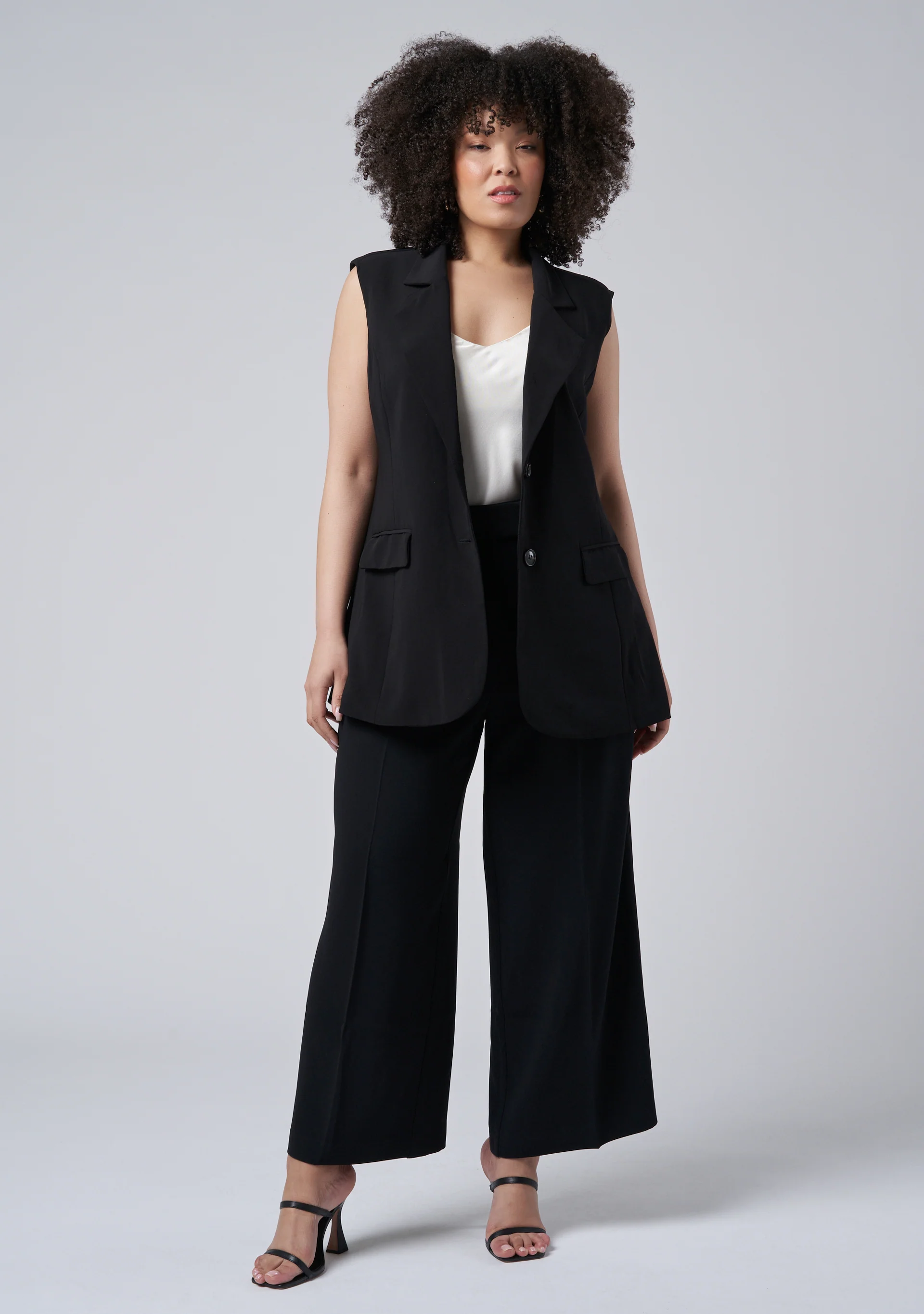 Scarlett Sleeveless Blazer - Image 4