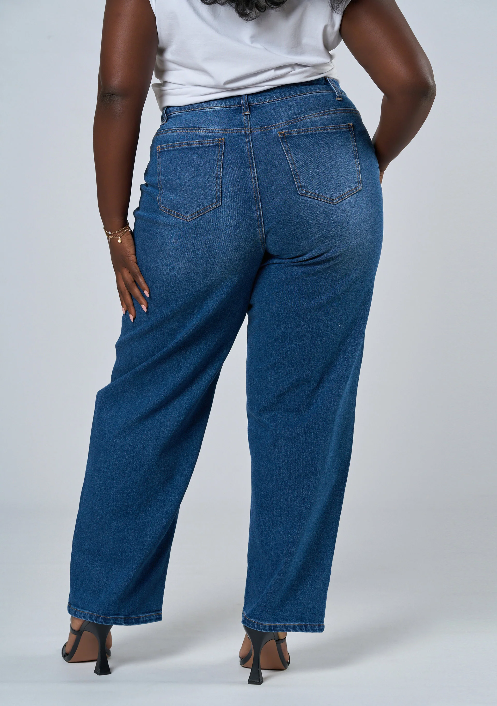 Selina Straight Leg Jean - Image 7