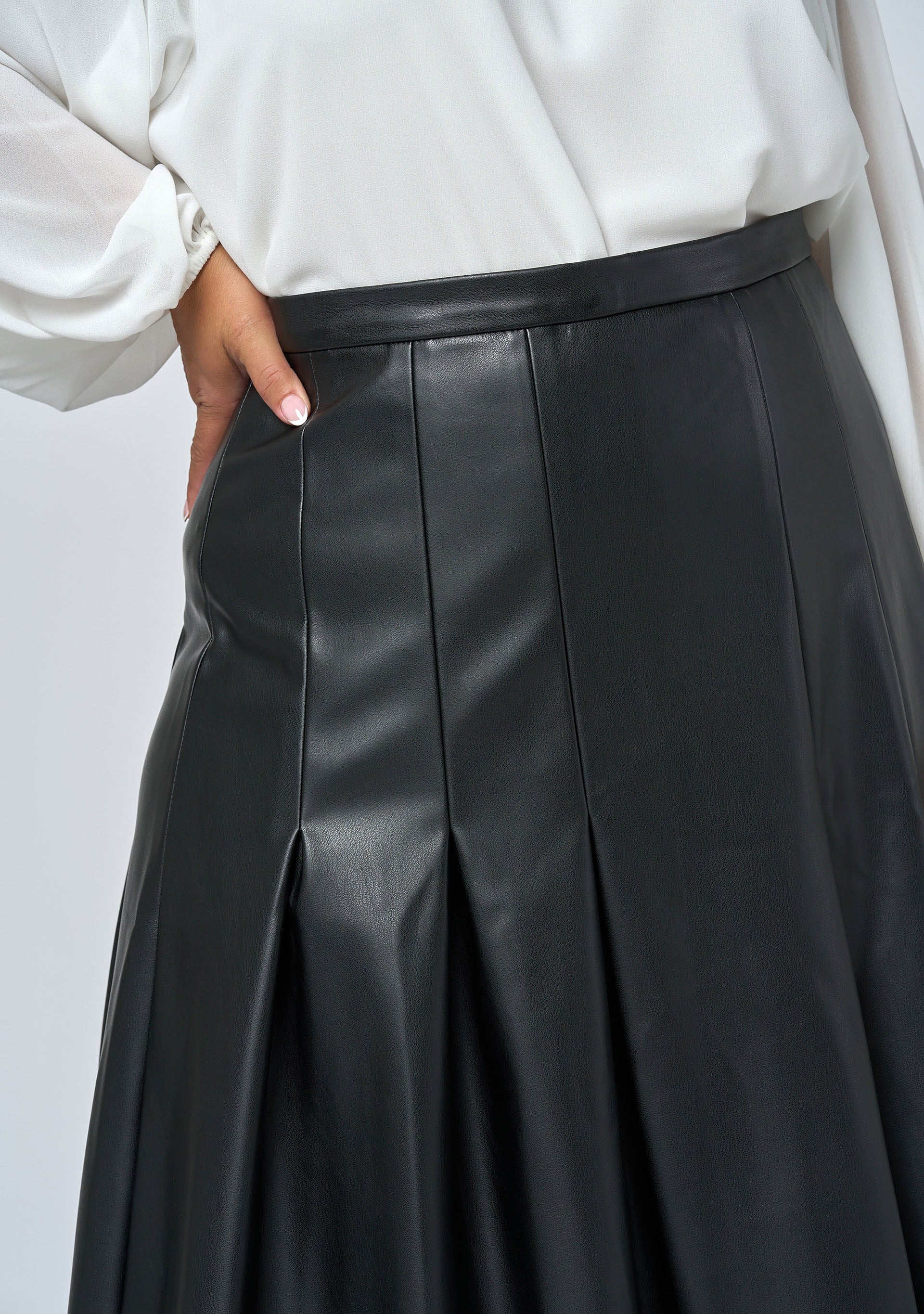 Seraphina Pleated PU Skirt - Image 6