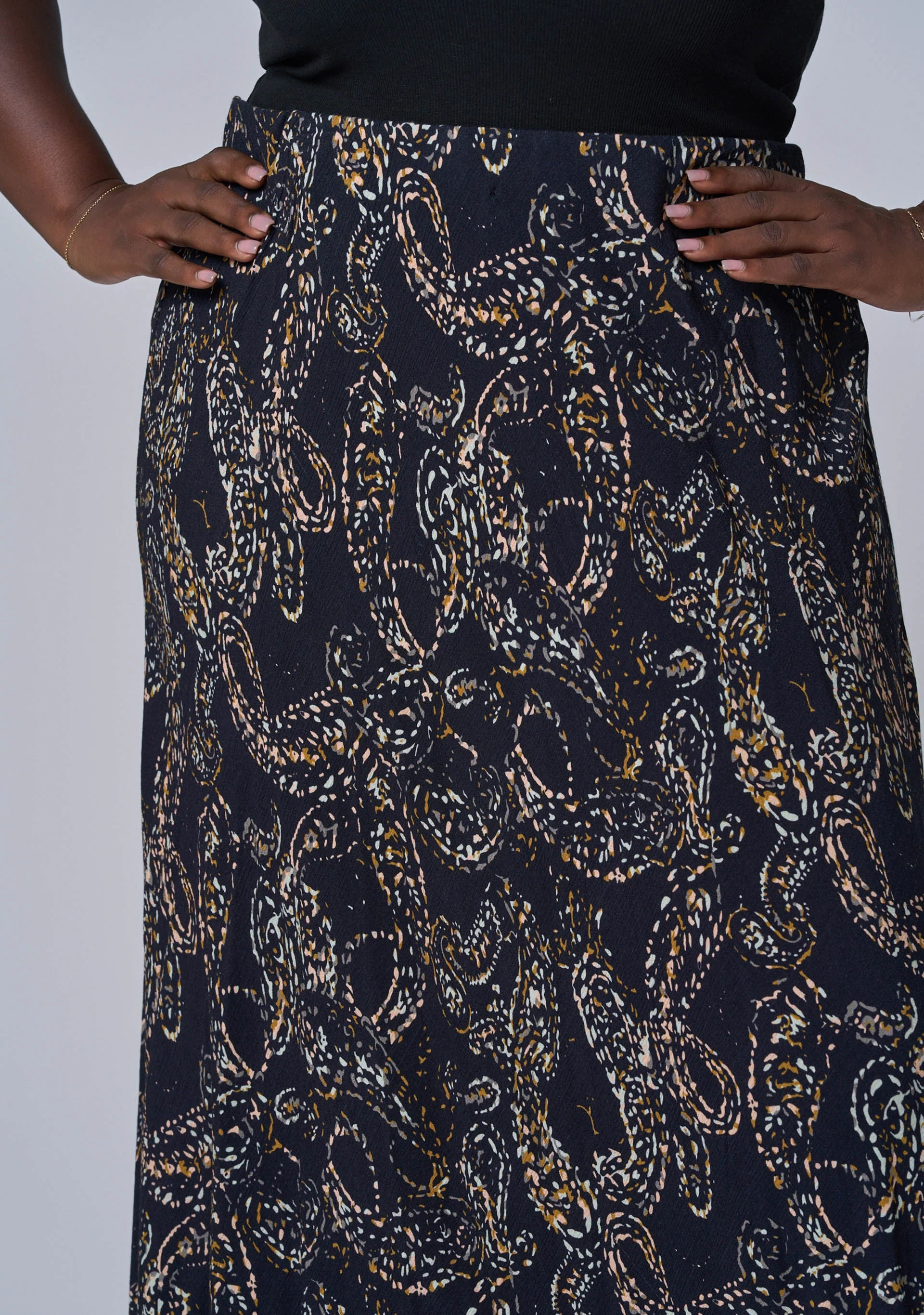 Soleil Maxi Skirt - Image 7