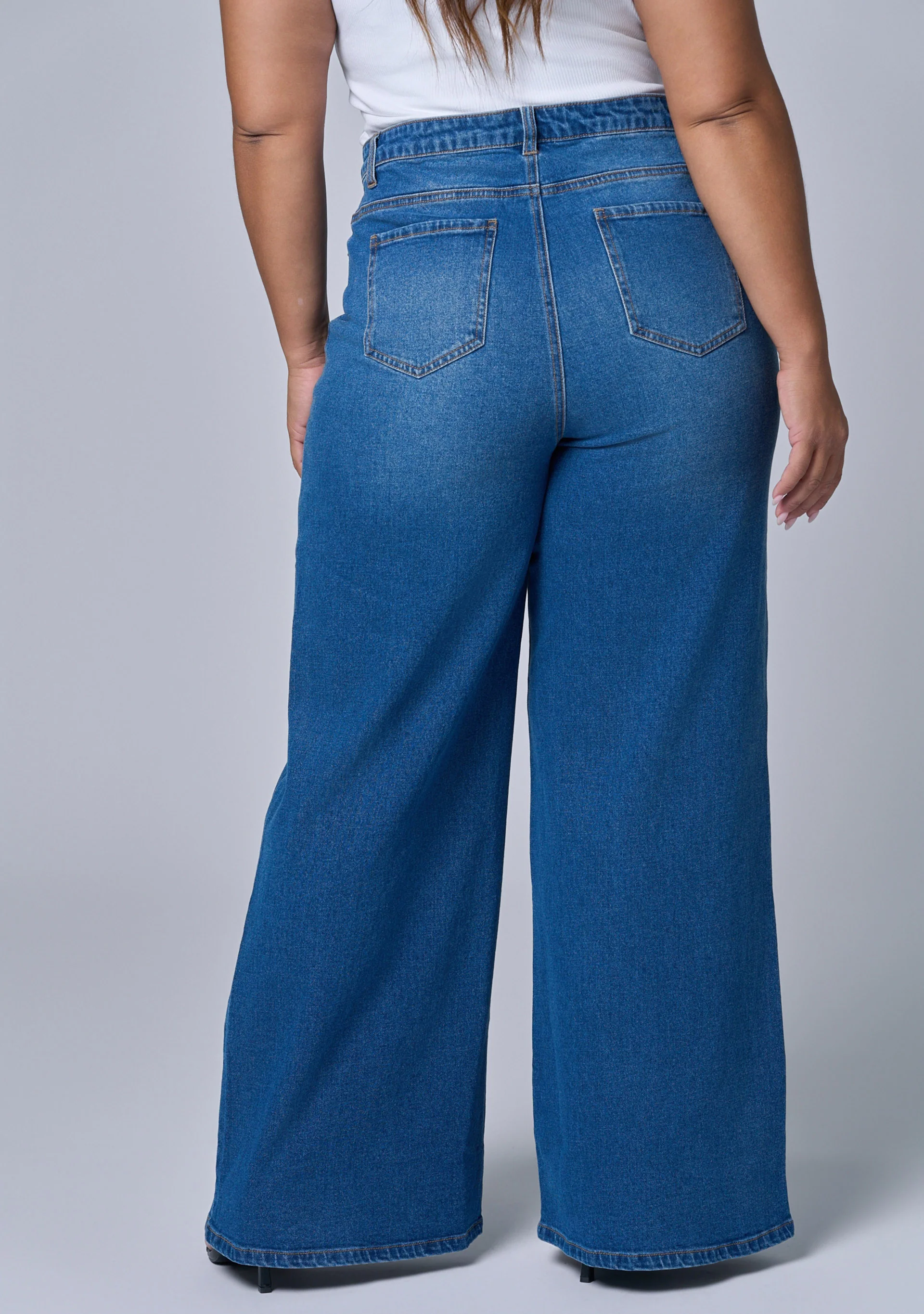 Storm Wide Leg Jean - Image 4