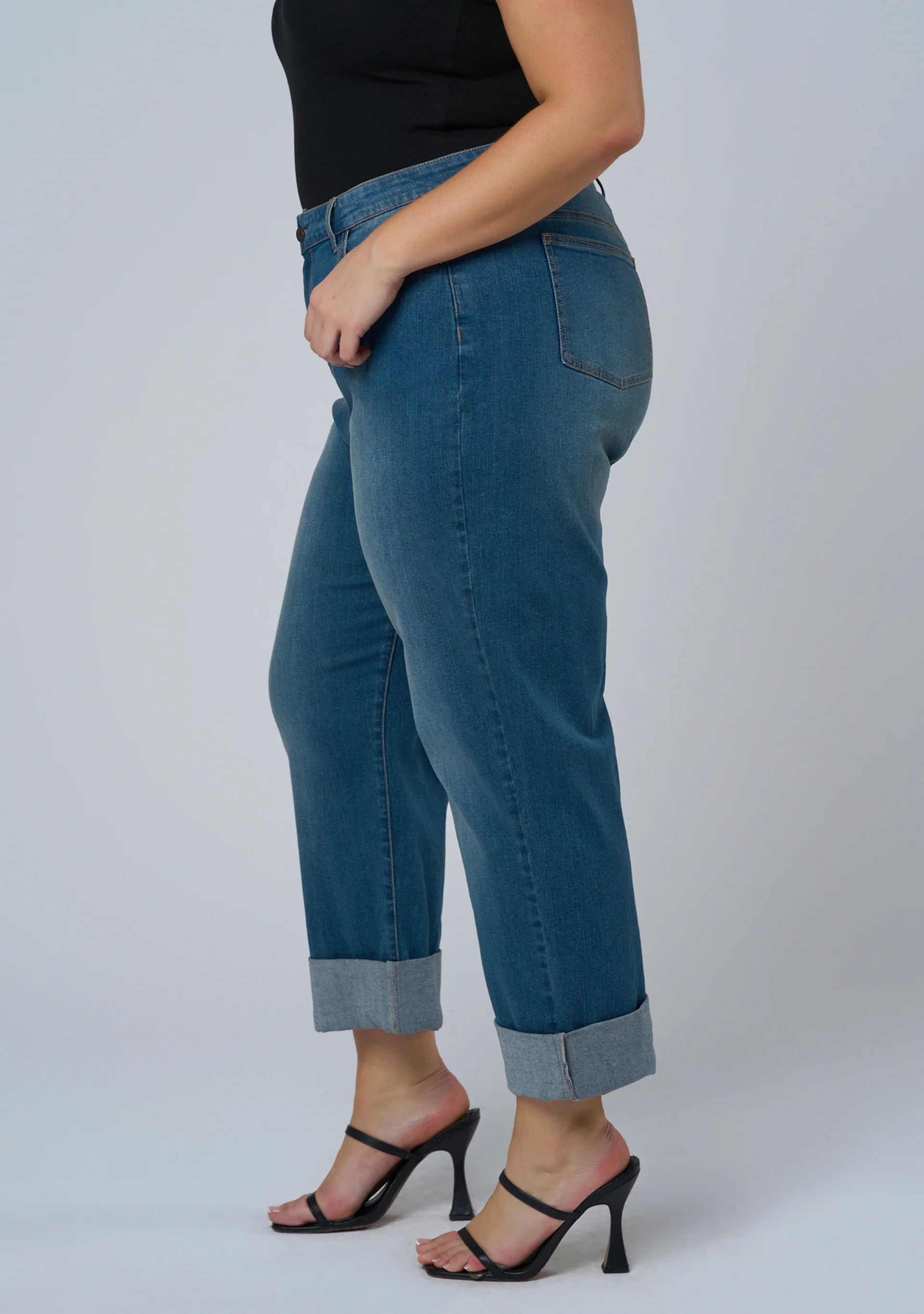 The Chain Boyfriend Jean